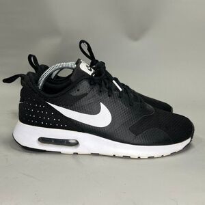 Nike Air Max Tavas Shoes Men 9 Black White Retro Running Waffle Athletic Sneaker